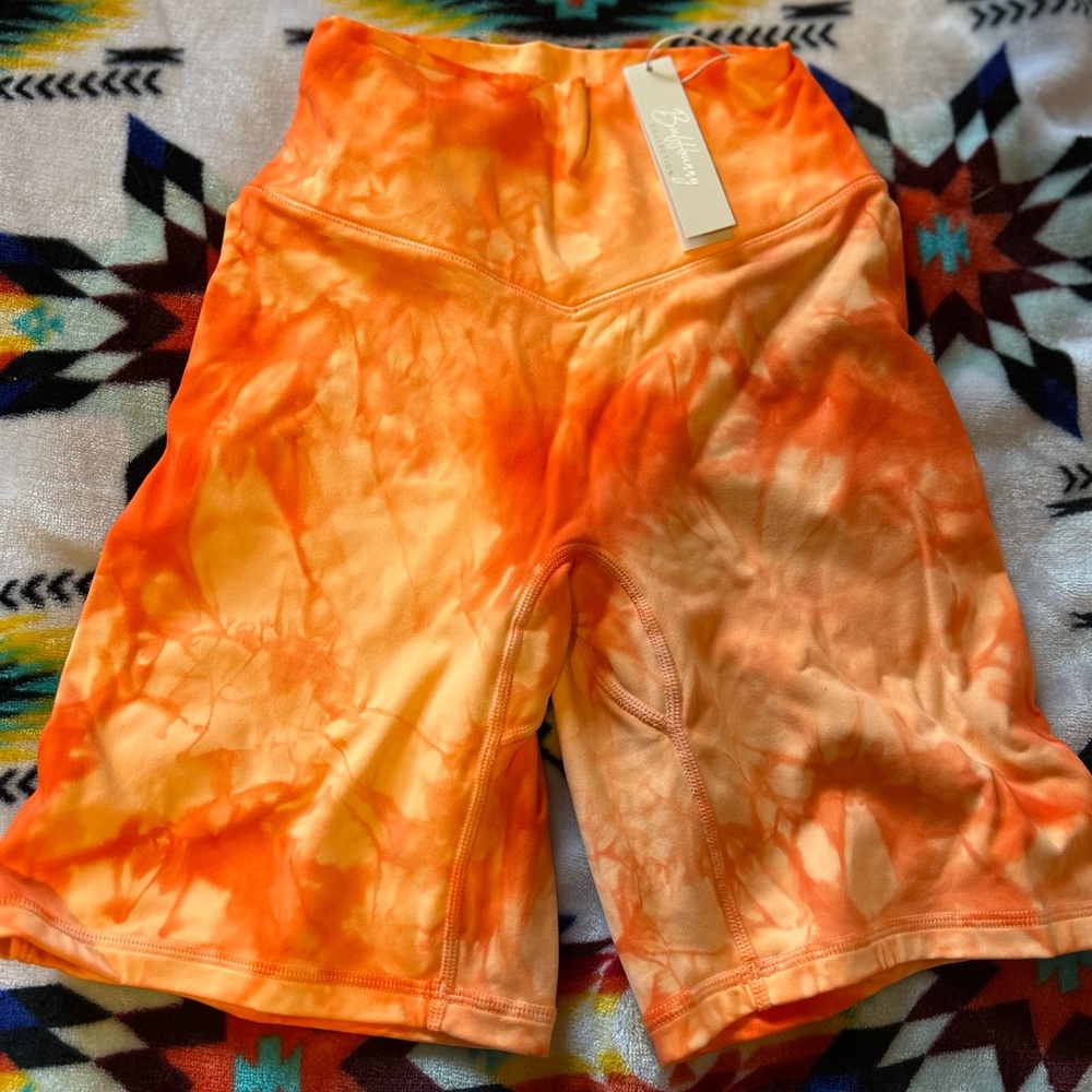 Buffbunny Aggressive Scrunch Peach Rings Tie-Dye Shorts
